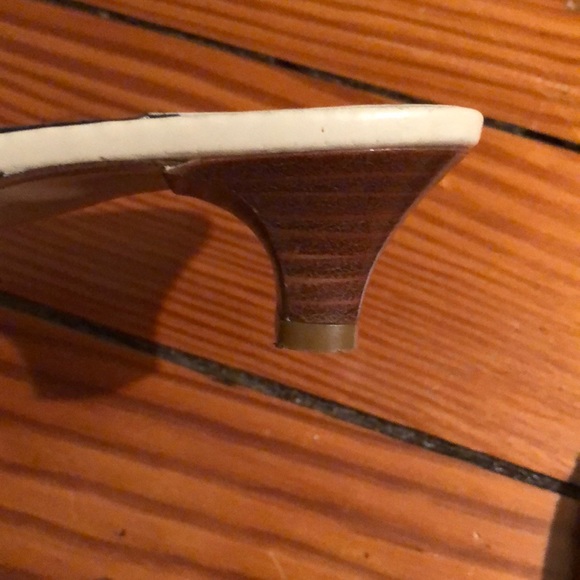 Andre Assous heels sz.8,5B - Picture 6 of 8